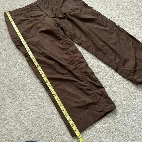 MOUNTAIN HARDWEAR Women OL1153 Brown Cropped Hiking Capri Pants SZ 10 Zip Pocket - Picture 15 of 15